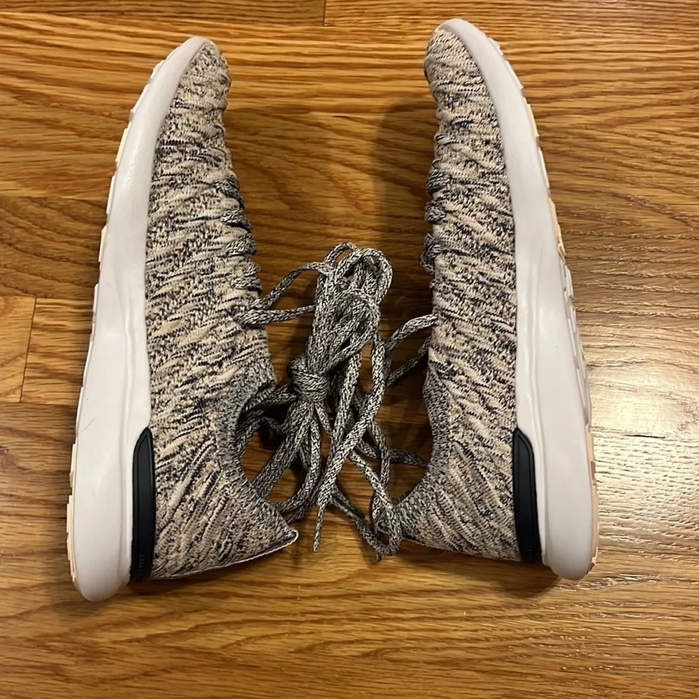 NEW APL TechLoom Wave Sneakers Size 8